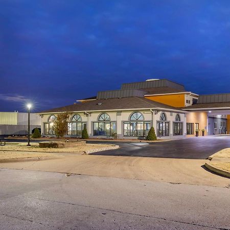 Best Western St. Louis Inn Arnold Bagian luar foto