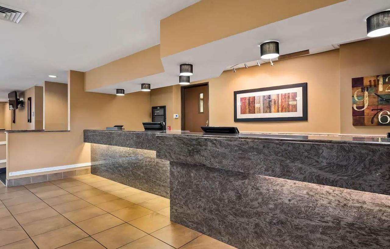 Best Western St. Louis Inn Arnold Bagian luar foto