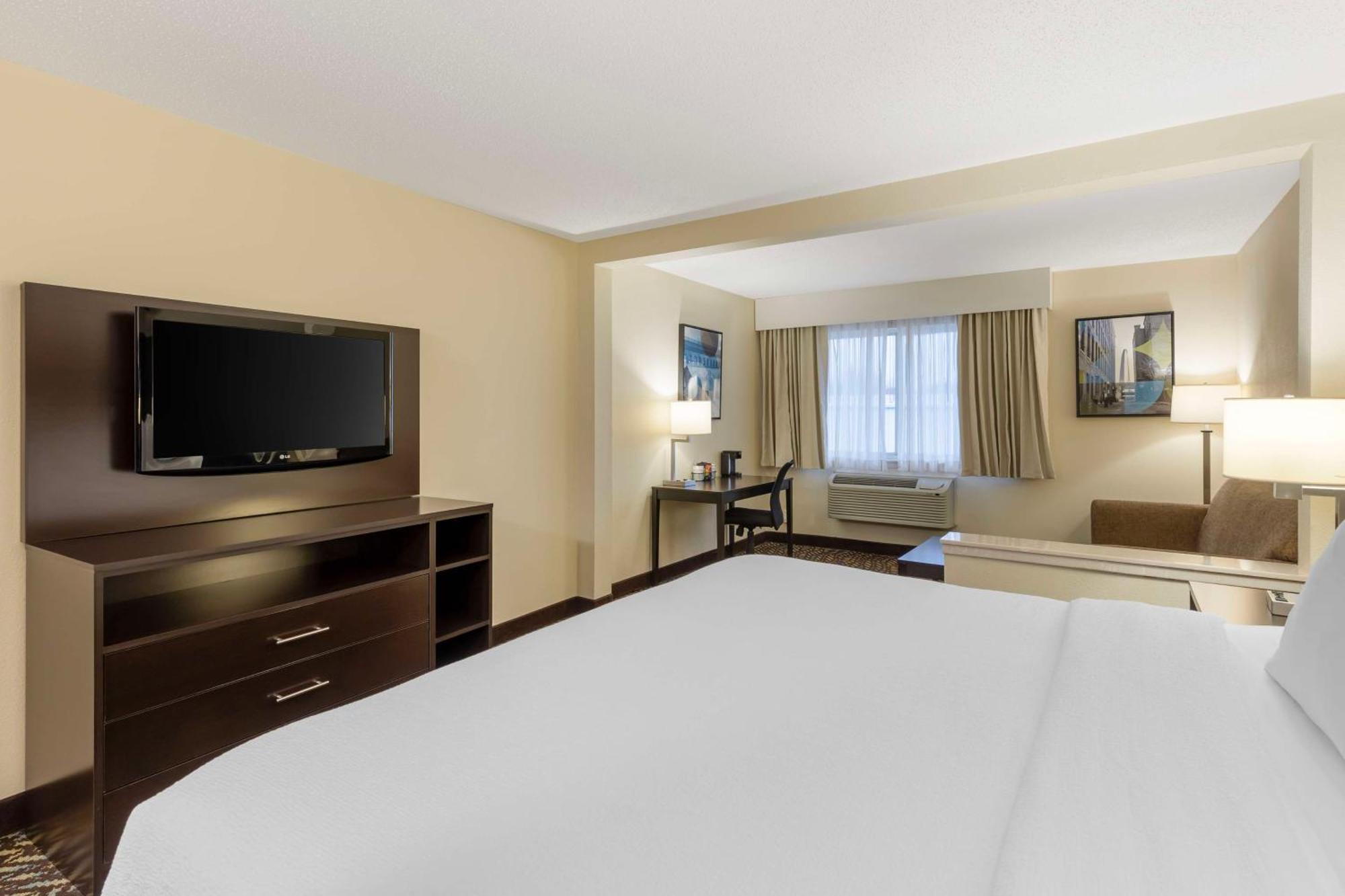 Best Western St. Louis Inn Arnold Bagian luar foto