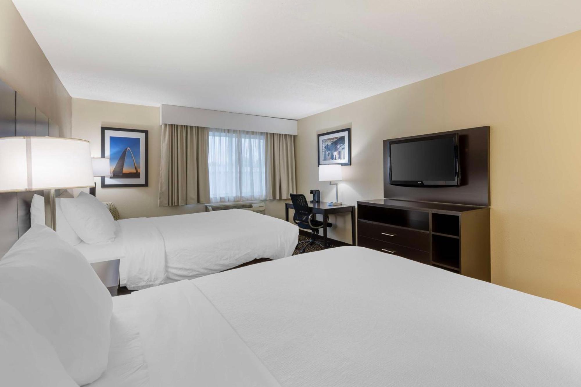 Best Western St. Louis Inn Arnold Bagian luar foto